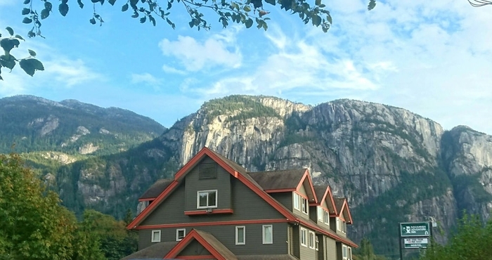 อื่นๆ Squamish Adventure Inn