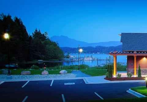 อื่นๆ Sproat Lake Landing Resort