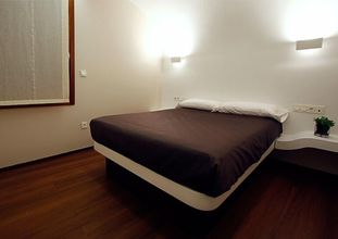 Others 4 Pensión Iturriza