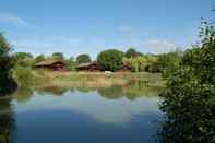 Lainnya Watermeadow Lakes & Lodges