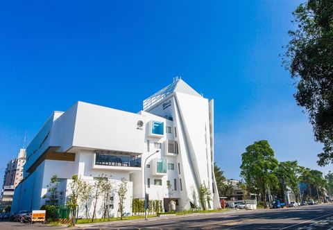 Others Sun Dialogue Hotel by Cosmos Creation