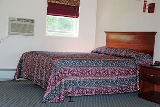 其他 4 Potsdam Inn