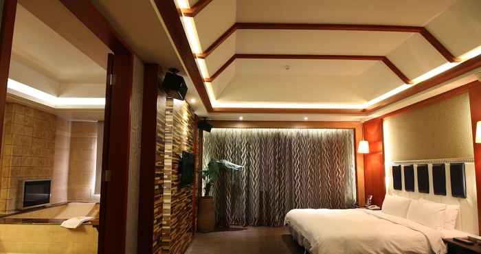 Lainnya Seasons Boutique Motel