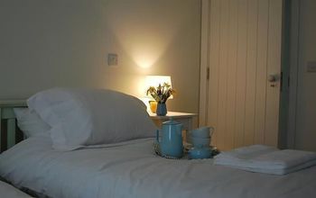 Others 4 The Corner House