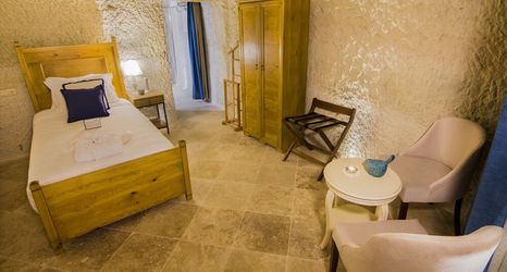 Others 2 Azure Cave Suites