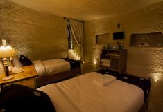 Others 6 Azure Cave Suites