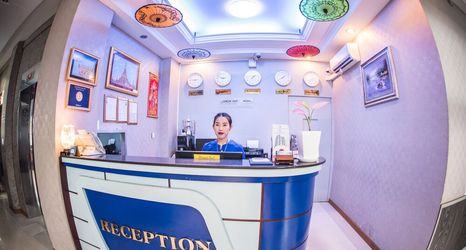 기타 2 Diamond Crown Hotel