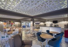 อื่นๆ 3 Club Marco Polo