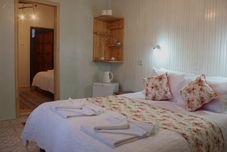 Lainnya Esralina Pension