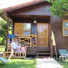 Primary image 1 巴里斯旅馆及平房, 凯梅尔 酒店