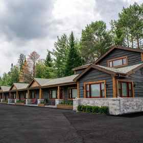 Primary image1普萊西德湖畔住宅旅館,John Brown Farm and Gravesite飯店