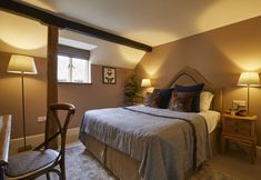 Others 6 Methuen Arms