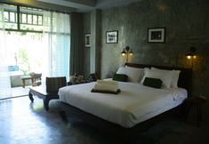 อื่นๆ 2 Arun Rawee