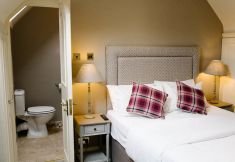 기타 2 Prince of Wales - Townhouse