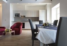 Others 7 Luxury Britannia Apartments