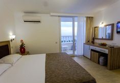 อื่นๆ 5 The Garden Beach Hotel