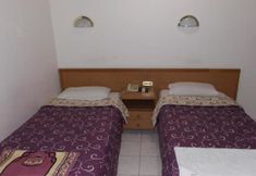기타 5 Razan Hotel