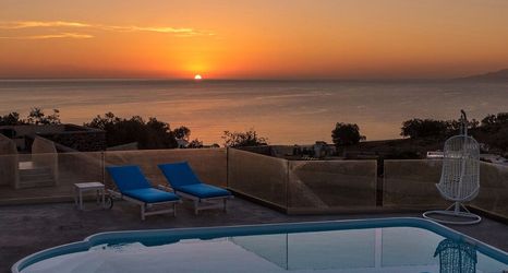 Others 2 Queen of Santorini