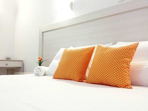 기타 4 Crown Apartments