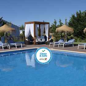 Primary image1藍村飯店,拉各斯(圣玛丽亚)飯店