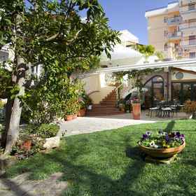 Primary image 1 อันโจลินาเรอเล, โรงแรม & ที่พัก Port of Sorrento