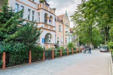 Lain-lain Apartments Happy Hours