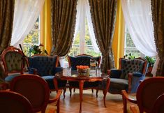 Others 2 Astoria - Willa Literatów