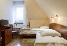 Others 3 Astoria - Willa Literatów