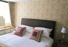 Khác 5 The Green Dragon