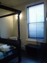 Others 4 Shooters Saloon Bar Hotel & Cabins