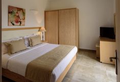 Others 6 Aliter Suites