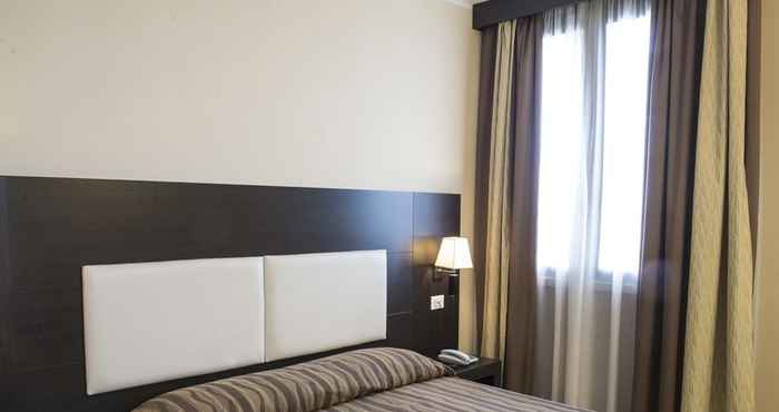 Lainnya Hotel Corte Business