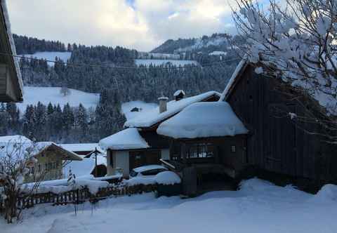 อื่นๆ 200 Year Old Swiss House