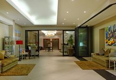 Others 2 Cape eazi stayz Rockwell Apartments