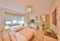 Others 7 Palas Alacati - Adults Only