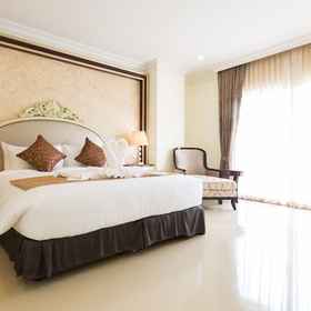 Primary image 1 LK Crystal Ville Pattaya, Hotel MuNasir Pool Cafe