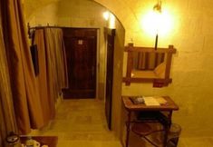 Others 5 King Cave Hotel by Traveller's