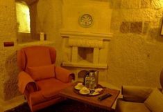 Others 7 King Cave Hotel by Traveller's