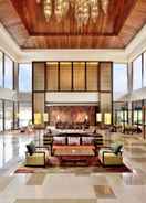 Lobby Radisson Blu Plaza Resort & Convention Centre Karjat