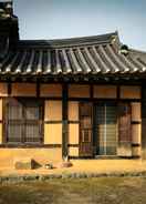 Primary image Yi Jin-rae's Historic House