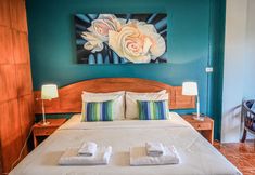 Others 3 Sugar and Spice Inn