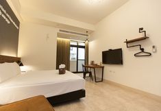 Lainnya 4 Hand in hand B&B