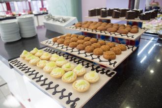 기타 4 May Garden Club Hotel