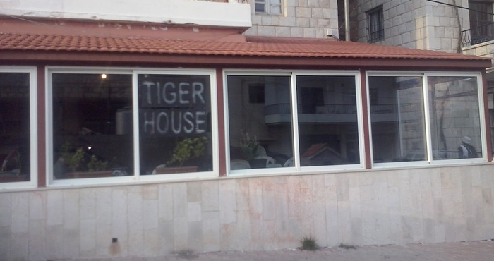 Khác Tiger House Guesthouse