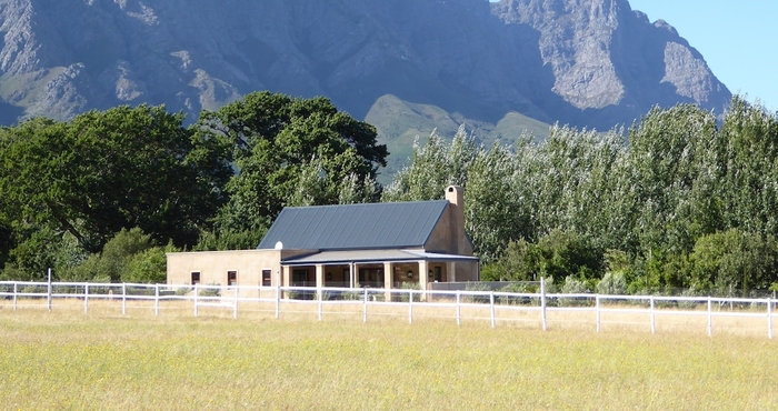 Lain-lain Saddlebrook Cottage