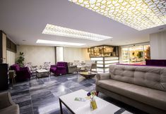 Others 6 Hotel Business Han