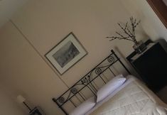 อื่นๆ 5 Odos Oneiron