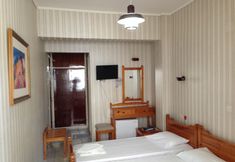 Others 6 Phaethon Hotel