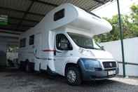 Others Go Outdoors Motor Home - Caravan Park