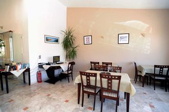 Khác 4 Evilion Hotel